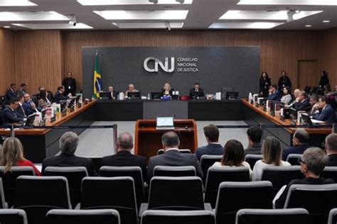 CNJ cria grupo de trabalho para regular exigências de magistrados