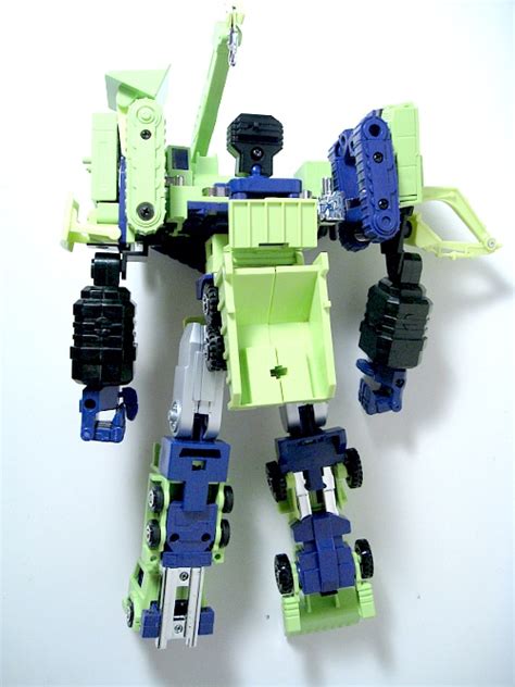 Eric's Yard: Transformers G1 Devastator with CrazyDevy.com parts Review