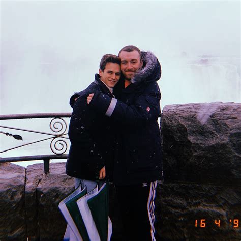 NIAGARA FALLS Sam Smith With Boyfriend Brandon Flynn April 2018