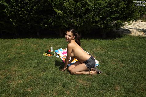 HENESSY Henessy 85 Porn Pic