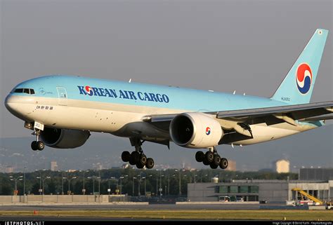 HL8252 Boeing 777 FB5 Korean Air Cargo Bernd K JetPhotos