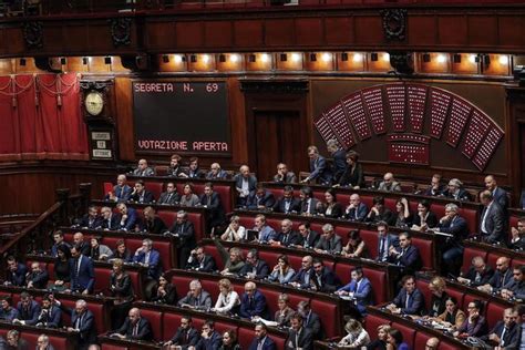 Rosatellum Bis Al Senato Al Via L Esame In Aula Tensioni Su Voto Di