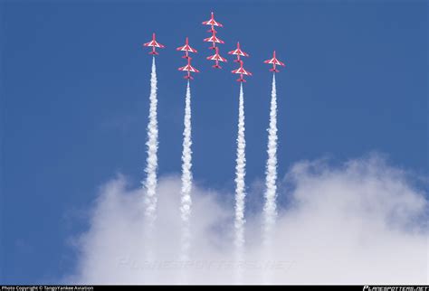 Red Arrows Display Squadron Photo by TangoYankee Aviation | ID 860005 ...