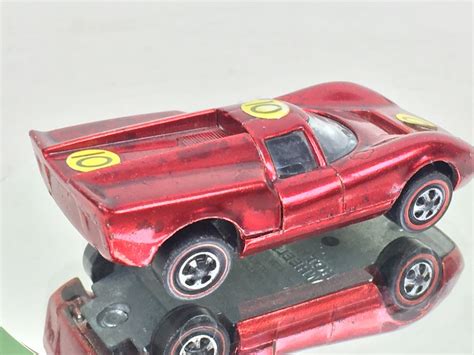 HOT WHEELS Redline LOLA GT70 Red Vintage 1968 Mattel USA
