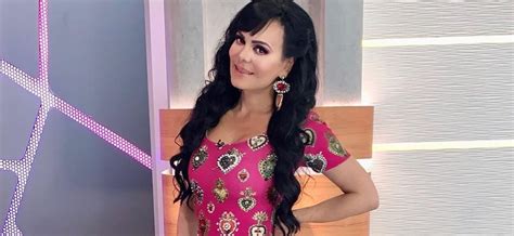 Maribel Guardia Presume Figura En Ajustado Y Corto Vestido Azteca