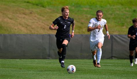 Women’s soccer undefeated, men’s soccer back on track — The Kenyon ...