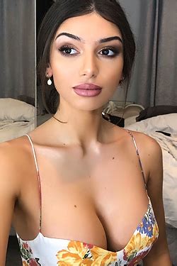 Spanish Sweetheart Apolonia Met Art Nude Photo Gallery Morazzia