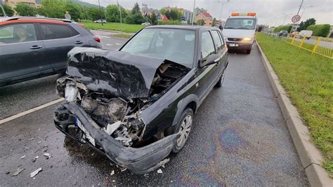 Zderzenie BMW Z Volkswagenem I Wielkie Korki Na Krakowskiej W Kielcach