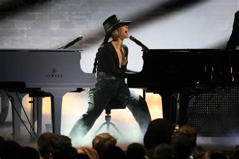 Stamped! Five Grammy Performances We'll Never Forget