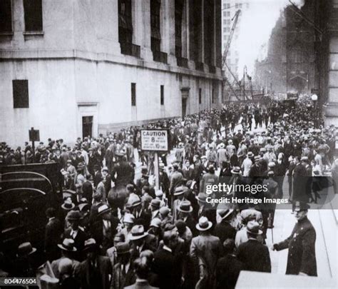 Wall Street Crash 1929 Photos and Premium High Res Pictures - Getty Images