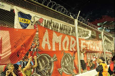 Los Hinchas Contra River Boca Y Conmebol El Estadio De