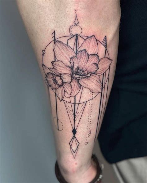 37 Aamazing Daffodil Tattoo Ideas