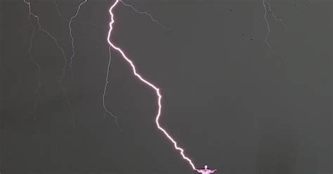 Lightning Strikes Christ The Redeemer In Rio De Janeiro Imgur