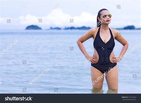 Woman Shape Huge Bikini On Beach Stock Photo 751312624 Shutterstock