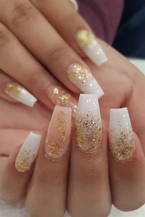 40 Gorgeous White And Gold Nails To Copy This Month