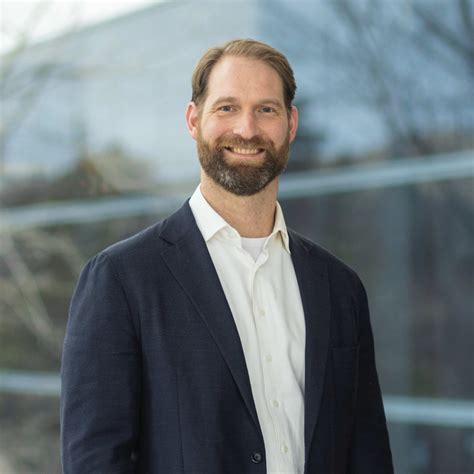 Merritt Gaunt asume el liderazgo como nuevo CEO de Guardian Glass