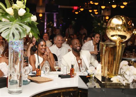 Nba Stars Celebrities Honor Wade At One Last Dance Party In Miami