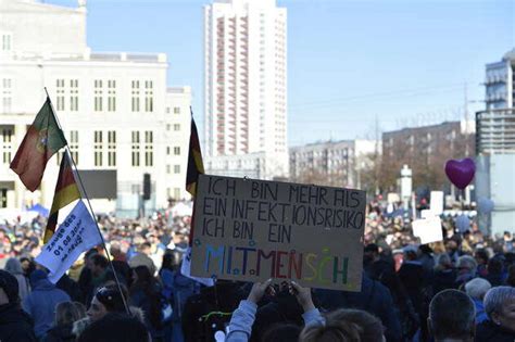 Leipzig Thousands Of People Are Coming To The Demonstration Saturday 07