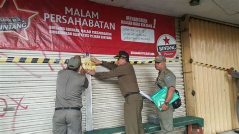 Satpol PP Kota Bandung Segel Bangunan Di Eks Plaza Matahari Cicadas