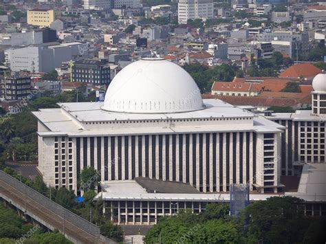 View Of Masjid Istiqlal — Stock Photo © Orlandin 43442235