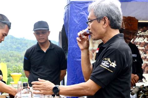 Sebanyak 18 Kedai Kopi Di Kulon Progo Kembangkan Kopi Menoreh Pilar ID