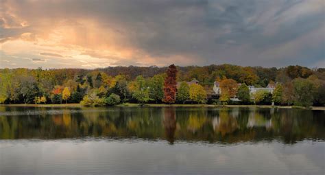 Etang De Ville D Avray Jolies Couleurs D Automne Yvon Flickr