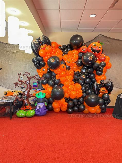 Spooky Spectacle - Halloween Balloon Wall - Miami Party Decor - Party ...