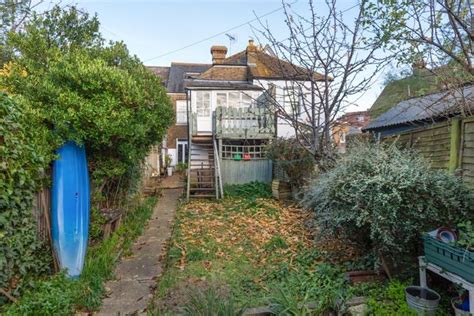 Nelson Road Whitstable Ct5 3 Bedroom Terraced House For Sale