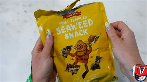 Trader Joe S Spicy Tempura Seaweed Snack Review 3 29 Trader Joe S List