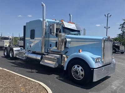 2022 Kenworth W900L Sleeper Semi Truck 72 Flat Top Sleeper Cummins