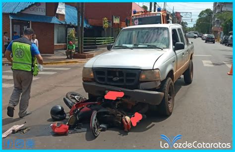 Siniestro Vial Dos Mujeres En Motocicleta Sufrieron Fracturas Al