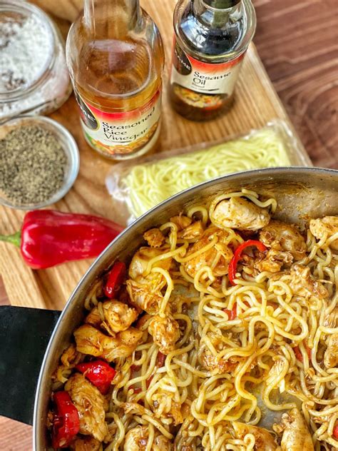 Spicy Chicken And Stir Fry Noodles The Tipsy Housewife