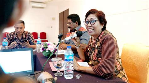 Kadiv Yankum Maluku Buka Rapat Pengharmonisasian Pembulatan Dan