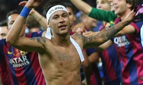 Com Faixa De 100 Jesus Neymar Celebra Vitória Do Barcelona Na