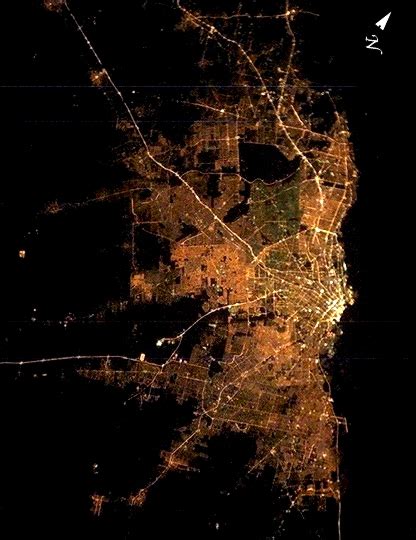 Imagen satelital de Buenos Aires de noche | Gifex