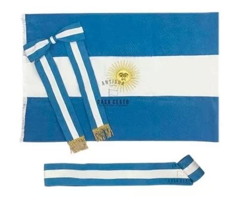 Bandera Argentina De Ceremonia Jardin Con Moño Y Tahali