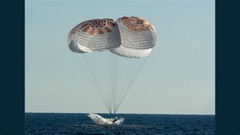 Splashdown Nasas Spacex Crew 4 Safely Returns To Earth