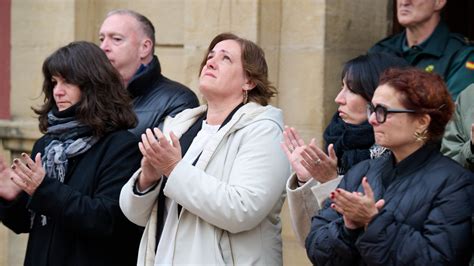 La Alcaldesa De Estella Rota De Dolor Tras Ser Hallados Los Cuerpos