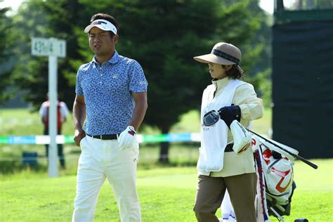 セガサミー・カップ第2日 1番、第2打地点へ向かう池田 ― スポニチ Sponichi Annex スポーツ