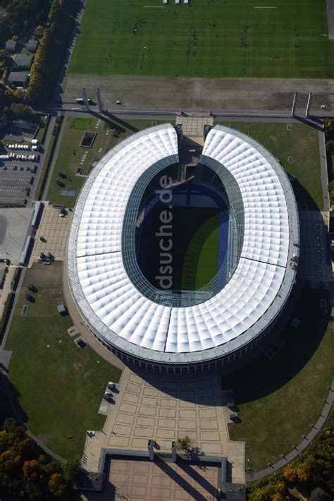 Luftbild Berlin Sportstätten Gelände der Arena des Stadion in Berlin