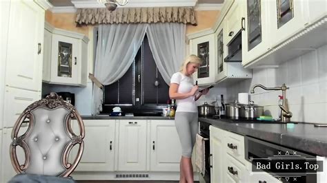 Big Ass And Huge Boobs Blonde Milf Home Tease