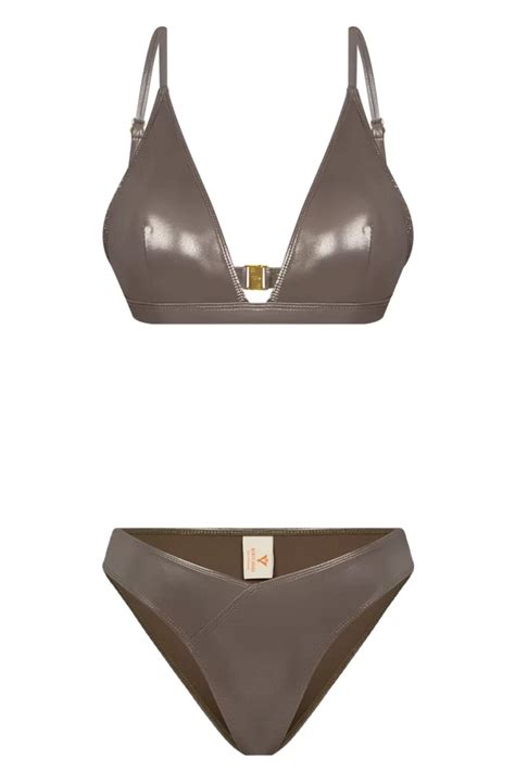 V Kesim Bikini Berrin Şentay