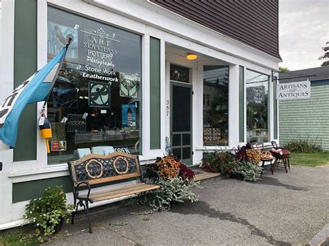 15 Best Antique Stores In Maine