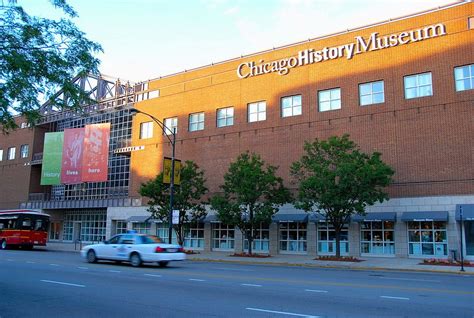 Chicago History Museum, Chicago Adler Planetarium, Shedd Aquarium ...