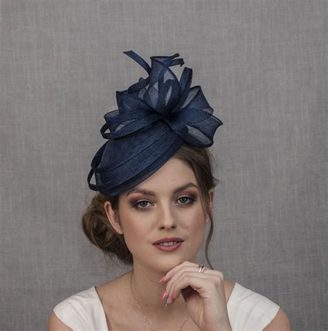 Navy Blue Pillbox Hat Navy Blue Wedding Hat In 2020 Navy Wedding Hat Wedding Hats Fascinator