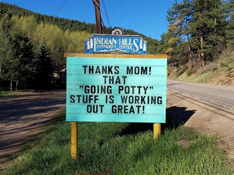 Someone In Colorado Is Putting The Funniest Signs Ever Makes Passerby