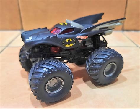 2003 Hot Wheels Monster Jam Batman Batmobile Monster Truck Hobbies And Toys Toys And Games On