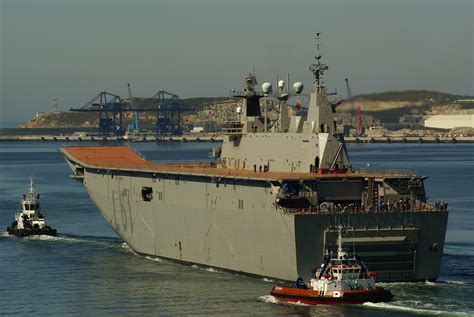 Los Barcos De Guerra De Eugenio L Juan Carlos I