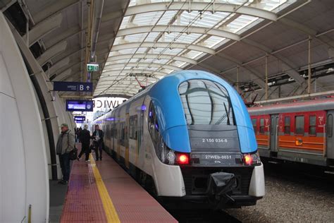 K Web Gliwice Train Station Szogun Flickr