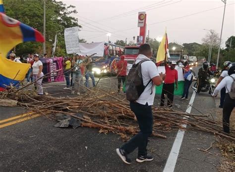 Agremiaciones campesinas del Atlántico bloquean las vías la Cordialidad